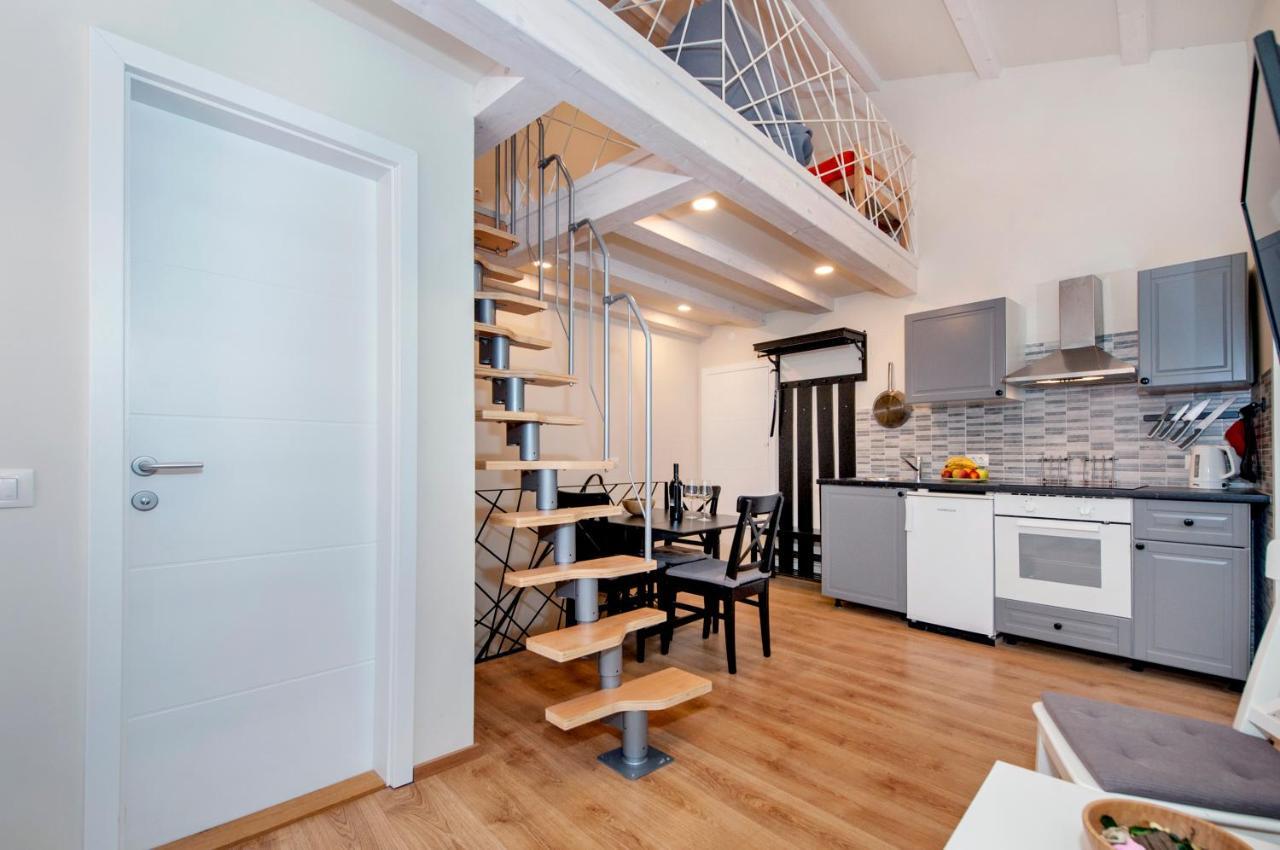 Apartments Carera 42 โรวีน ภายนอก รูปภาพ