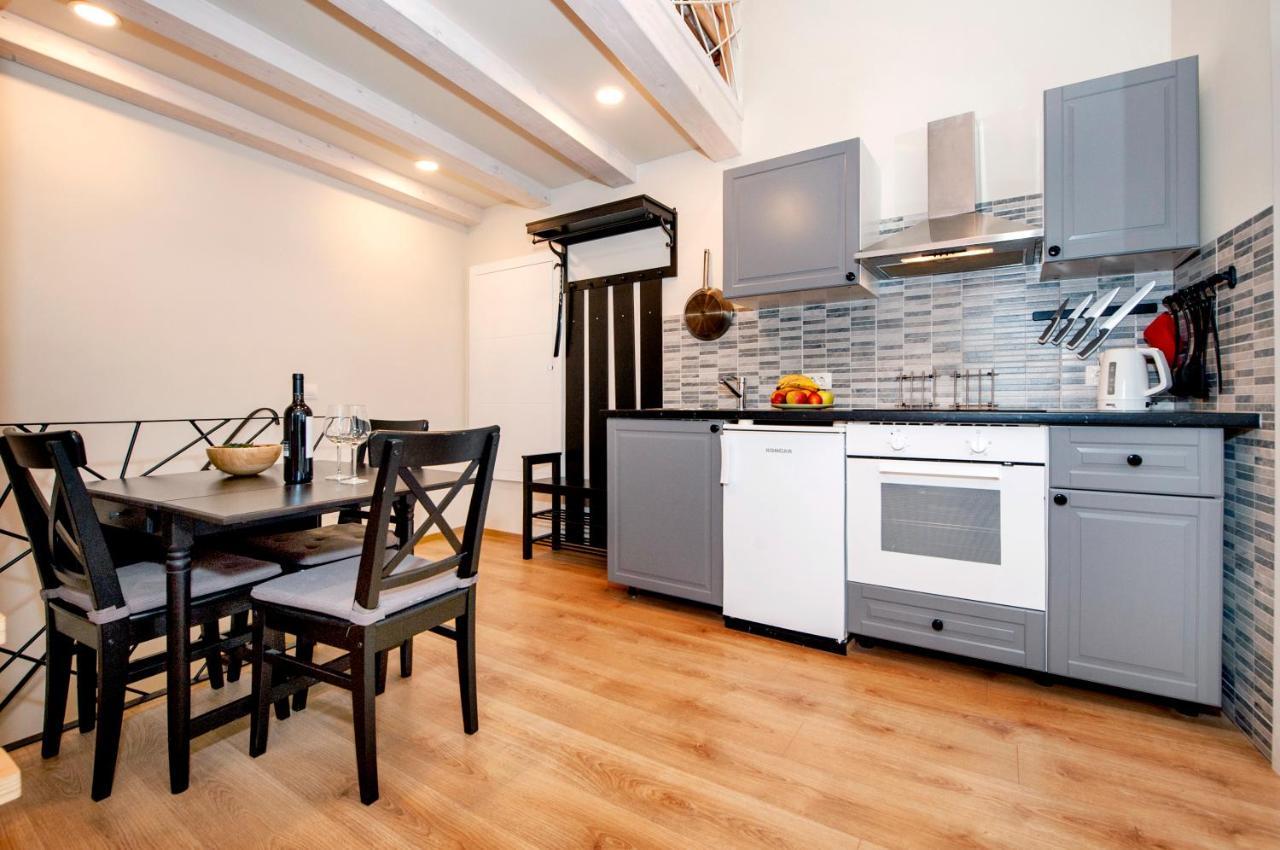 Apartments Carera 42 โรวีน ภายนอก รูปภาพ