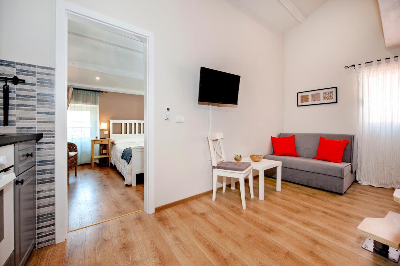 Apartments Carera 42 โรวีน ภายนอก รูปภาพ