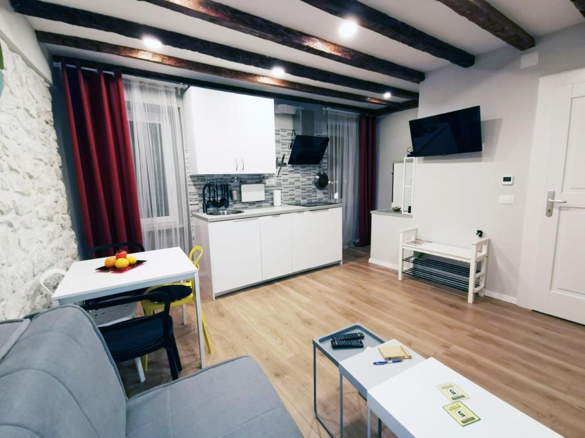 Apartments Carera 42 โรวีน ภายนอก รูปภาพ